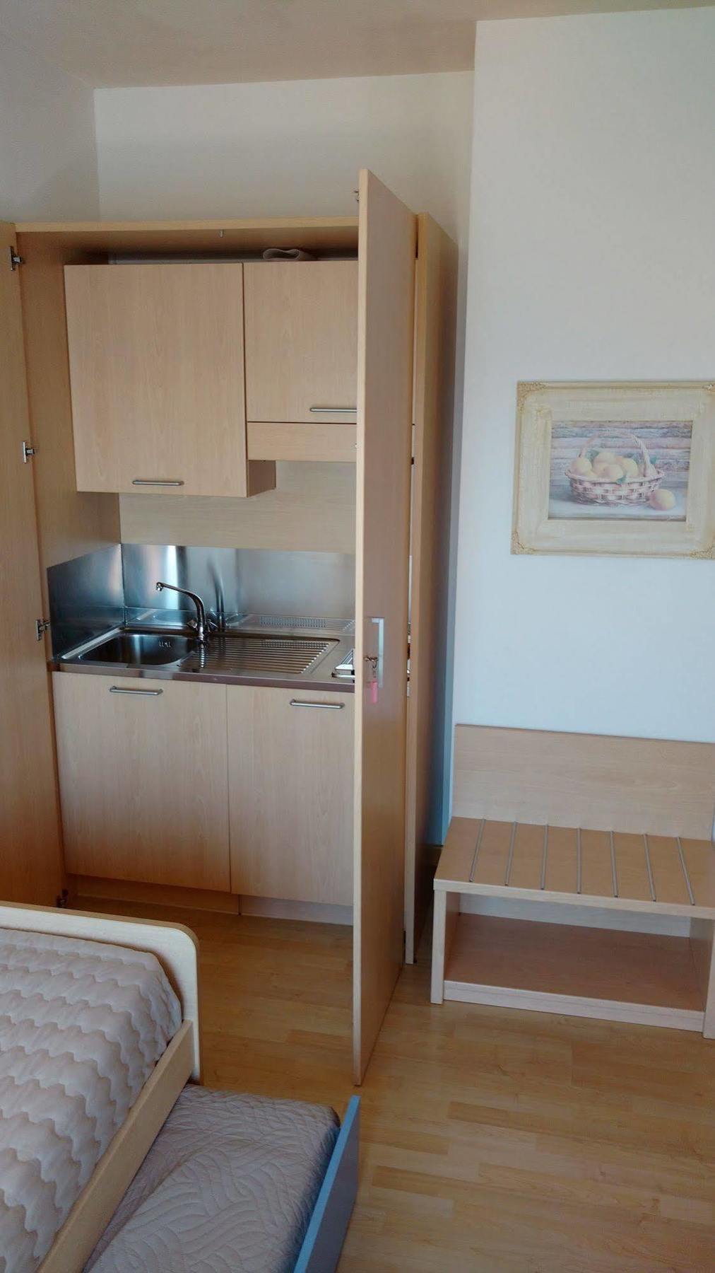 Hotel La Brezza Frontemare Lido di Jesolo Buitenkant foto